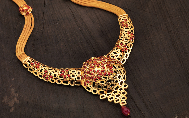 gold chain collections